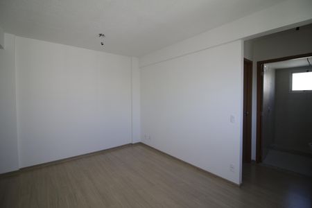Sala de apartamento para alugar com 2 quartos, 47m² em Taquara, Rio de Janeiro