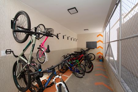 Apartamento à venda com 67m², 3 quartos e 2 vagas Apartamento à venda com 67m², 3 quartos e 2 vagasBICICLETARIO