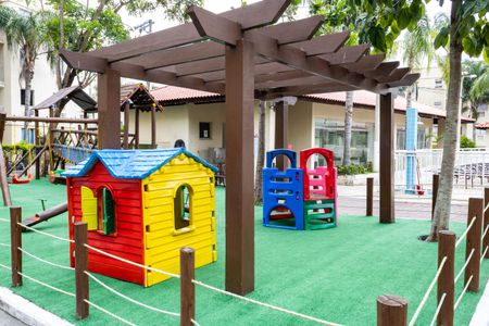 Apartamento à venda com 52m², 2 quartos e 1 vaga Apartamento à venda com 52m², 2 quartos e 1 vagaÁrea comum - Playground