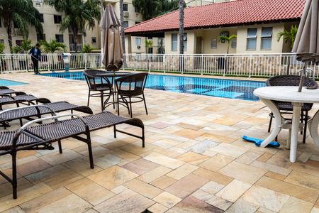 Apartamento à venda com 52m², 2 quartos e 1 vaga Apartamento à venda com 52m², 2 quartos e 1 vagaÁrea comum - Piscina