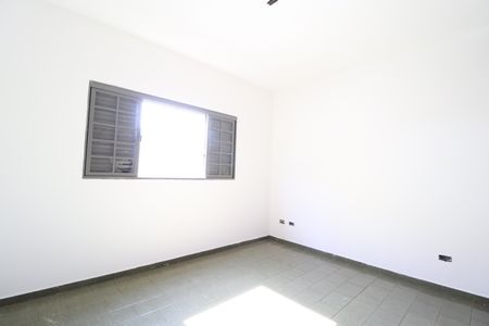 Casa para alugar com 150m², 3 quartos e 2 vagasQuarto 2