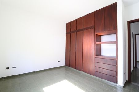 Casa para alugar com 150m², 3 quartos e 2 vagasQuarto 2