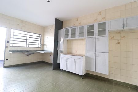 Casa para alugar com 150m², 3 quartos e 2 vagasCozinha