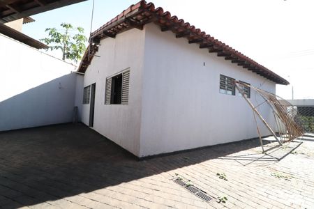 Casa para alugar com 150m², 3 quartos e 2 vagasQuintal