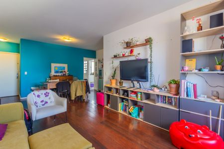 Apartamento à venda com 90m², 2 quartos e 1 vaga Apartamento à venda com 90m², 2 quartos e 1 vagaSala