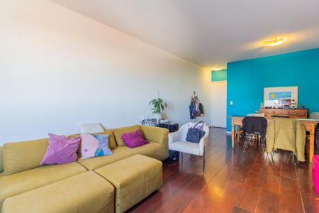 Apartamento à venda com 90m², 2 quartos e 1 vaga Apartamento à venda com 90m², 2 quartos e 1 vagaSala