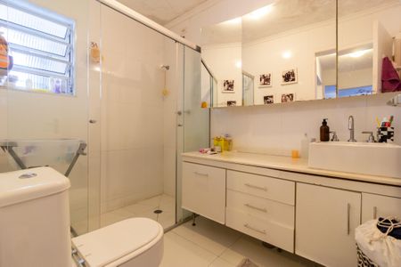 Apartamento à venda com 90m², 2 quartos e 1 vaga Apartamento à venda com 90m², 2 quartos e 1 vagaBanheiro