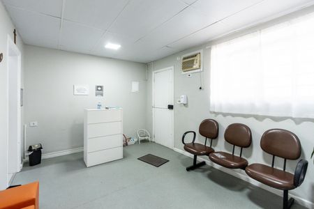 Casa à venda com 150m², 4 quartos e 1 vaga Casa à venda com 150m², 4 quartos e 1 vagaSala