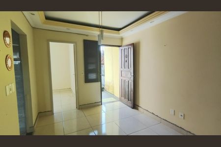 Sala de casa de condomínio para alugar com 2 quartos, 43m² em Jardim Sao Luiz, Suzano