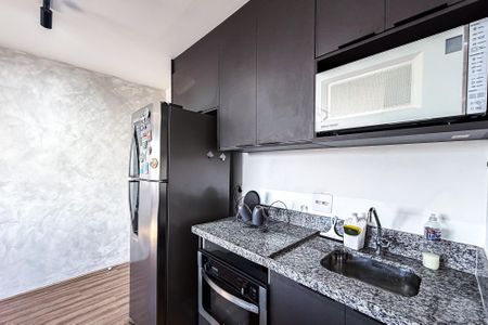 Cozinha de apartamento para alugar com 2 quartos, 38m² em Quarta Parada, São Paulo