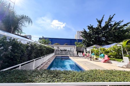 Apartamento para alugar com 38m², 2 quartos e sem vaga Apartamento para alugar com 38m², 2 quartos e sem vagaPiscina