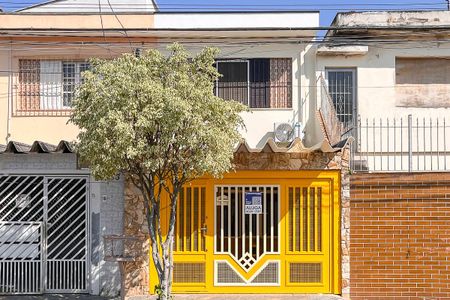 Casa para alugar com 120m², 3 quartos e 1 vagaFachada + plaquinha
