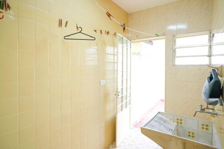 Casa para alugar com 120m², 3 quartos e 1 vagaÁrea de serviço