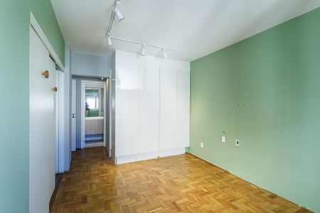 Apartamento à venda com 105m², 2 quartos e 1 vaga Apartamento à venda com 105m², 2 quartos e 1 vagaQuarto Suíte