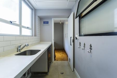 Apartamento à venda com 105m², 2 quartos e 1 vaga Apartamento à venda com 105m², 2 quartos e 1 vagaÁrea de Serviço