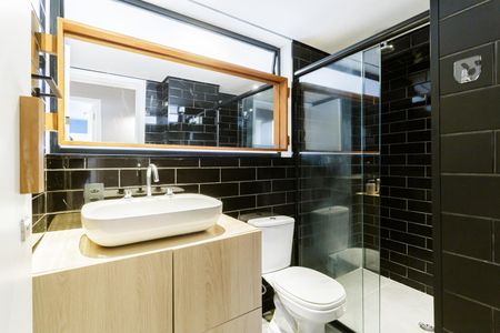 Apartamento à venda com 105m², 2 quartos e 1 vaga Apartamento à venda com 105m², 2 quartos e 1 vagaBanheiro Social