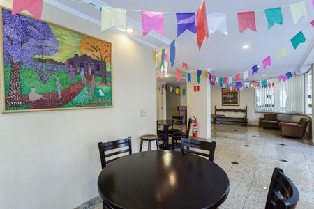 Apartamento à venda com 105m², 2 quartos e 1 vaga Apartamento à venda com 105m², 2 quartos e 1 vagaÁrea comum - Salão de festas