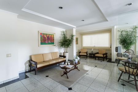 Apartamento à venda com 105m², 2 quartos e 1 vaga Apartamento à venda com 105m², 2 quartos e 1 vagaHall social