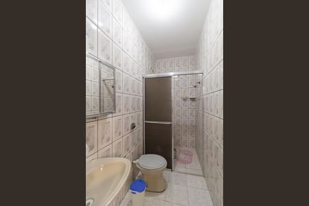 Casa para alugar com 150m², 3 quartos e 1 vaga Casa para alugar com 150m², 3 quartos e 1 vagaBanheiro Social