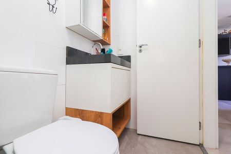 Apartamento à venda com 54m², 2 quartos e 1 vagaBanheiro Social