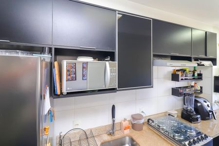 Apartamento à venda com 54m², 2 quartos e 1 vagaCozinha e Área de Serviço