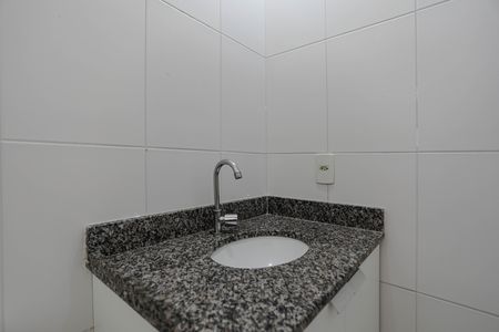 Apartamento para alugar com 57m², 2 quartos e 1 vaga Apartamento para alugar com 57m², 2 quartos e 1 vagaBanheiro