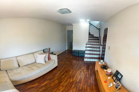 Casa para alugar com 104m², 2 quartos e 2 vagas Casa para alugar com 104m², 2 quartos e 2 vagassala