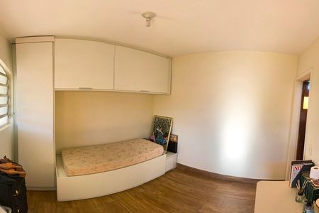 Casa para alugar com 104m², 2 quartos e 2 vagas Casa para alugar com 104m², 2 quartos e 2 vagasquarto externo