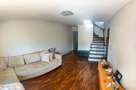 Casa para alugar com 104m², 2 quartos e 2 vagas Casa para alugar com 104m², 2 quartos e 2 vagassala