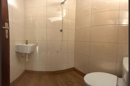 Casa para alugar com 104m², 2 quartos e 2 vagas Casa para alugar com 104m², 2 quartos e 2 vagasbanheiro externo