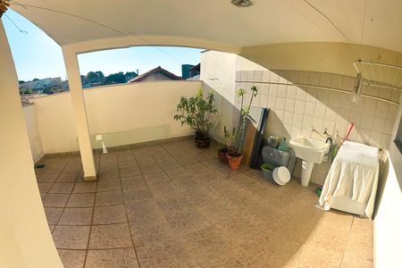 Casa para alugar com 104m², 2 quartos e 2 vagas Casa para alugar com 104m², 2 quartos e 2 vagasÁrea de Serviço