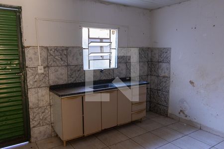 Casa à venda com 440m², 4 quartos e 2 vagas Casa à venda com 440m², 4 quartos e 2 vagasKitnet
