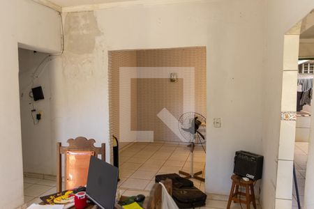 Casa à venda com 440m², 4 quartos e 2 vagas Casa à venda com 440m², 4 quartos e 2 vagasSala 02