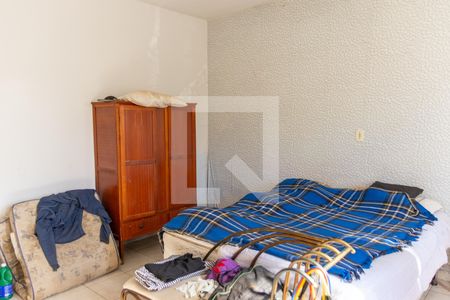 Casa à venda com 440m², 4 quartos e 2 vagas Casa à venda com 440m², 4 quartos e 2 vagasQuarto 02
