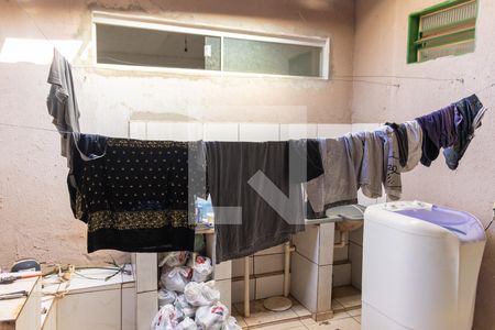 Casa à venda com 440m², 4 quartos e 2 vagas Casa à venda com 440m², 4 quartos e 2 vagasÁrea de Serviço 02