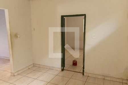Casa à venda com 440m², 4 quartos e 2 vagas Casa à venda com 440m², 4 quartos e 2 vagasKitnet