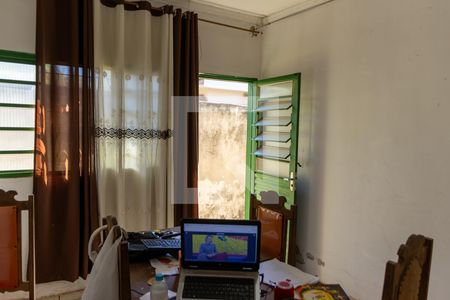 Casa à venda com 440m², 4 quartos e 2 vagas Casa à venda com 440m², 4 quartos e 2 vagasSala 02
