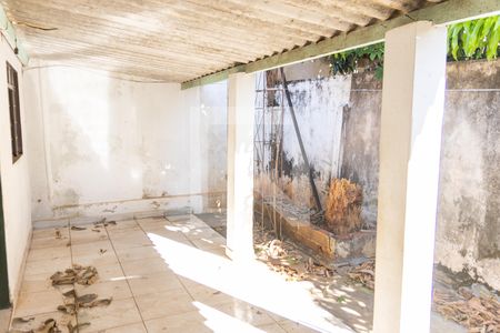 Casa à venda com 440m², 4 quartos e 2 vagas Casa à venda com 440m², 4 quartos e 2 vagasQuintal