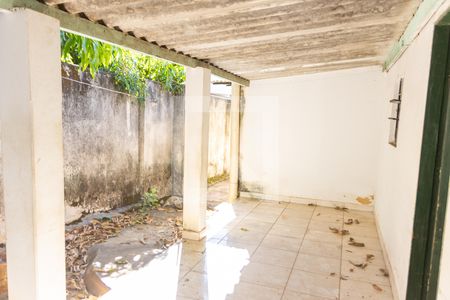 Casa à venda com 440m², 4 quartos e 2 vagas Casa à venda com 440m², 4 quartos e 2 vagasQuintal