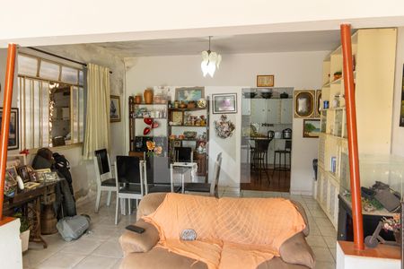 Sala 01 de casa à venda com 4 quartos, 440m² em Leste Vila Nova, Goiânia