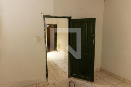 Casa à venda com 440m², 4 quartos e 2 vagas Casa à venda com 440m², 4 quartos e 2 vagasKitnet