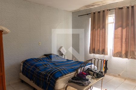 Casa à venda com 440m², 4 quartos e 2 vagas Casa à venda com 440m², 4 quartos e 2 vagasQuarto 02