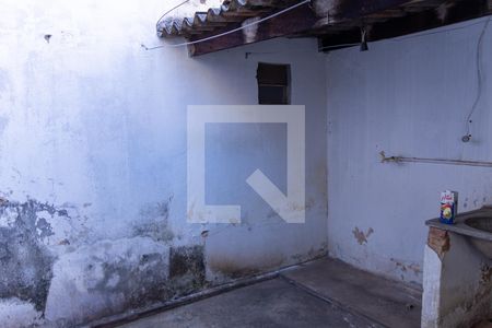 Casa à venda com 440m², 4 quartos e 2 vagas Casa à venda com 440m², 4 quartos e 2 vagasÁrea de Serviço 03