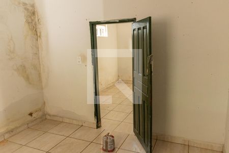 Casa à venda com 440m², 4 quartos e 2 vagas Casa à venda com 440m², 4 quartos e 2 vagasKitnet