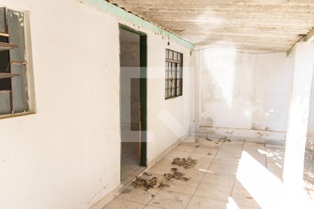 Casa à venda com 440m², 4 quartos e 2 vagas Casa à venda com 440m², 4 quartos e 2 vagasQuintal