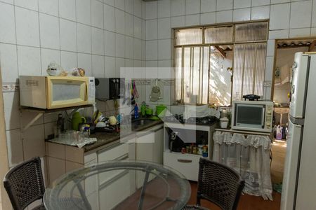 Casa à venda com 440m², 4 quartos e 2 vagas Casa à venda com 440m², 4 quartos e 2 vagasCozinha 01
