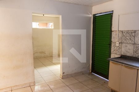 Casa à venda com 440m², 4 quartos e 2 vagas Casa à venda com 440m², 4 quartos e 2 vagasKitnet