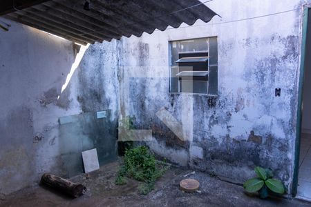 Casa à venda com 440m², 4 quartos e 2 vagas Casa à venda com 440m², 4 quartos e 2 vagasÁrea de Serviço 03