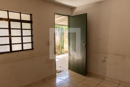 Casa à venda com 440m², 4 quartos e 2 vagas Casa à venda com 440m², 4 quartos e 2 vagasKitnet