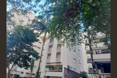 Apartamento à venda com 56m², 2 quartos e 1 vaga Apartamento à venda com 56m², 2 quartos e 1 vagaFachada do Prédio